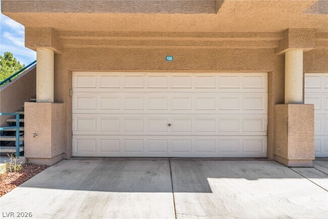 Building Photo - 2000 Quartz Cliff St