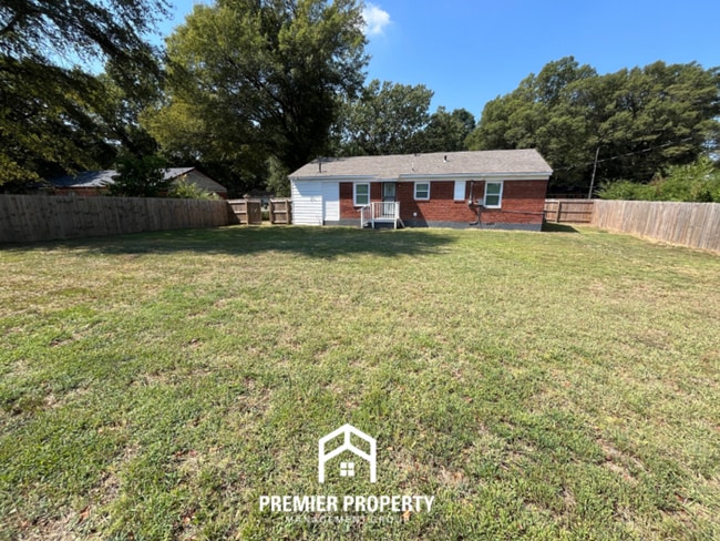 Building Photo - 5246 Millbranch Rd