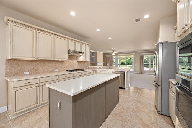 Building Photo - 216 Armstrong Dr