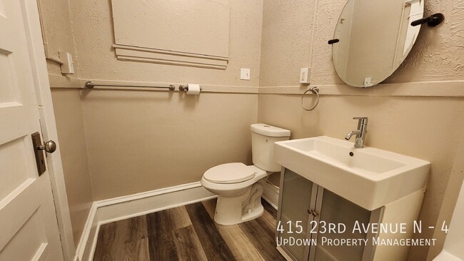 Building Photo - 415 23rd Ave N
