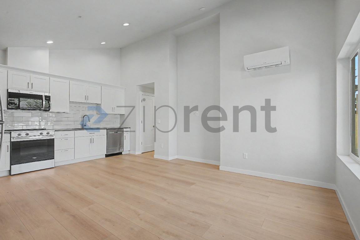 Building Photo - Unit 4327