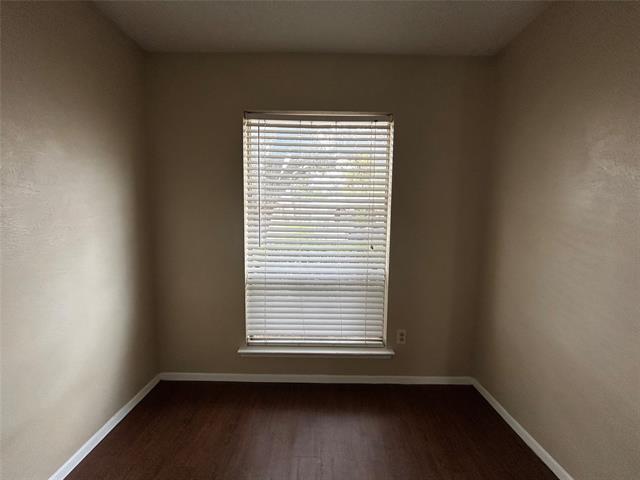 Building Photo - 2212 Viewtop Ln