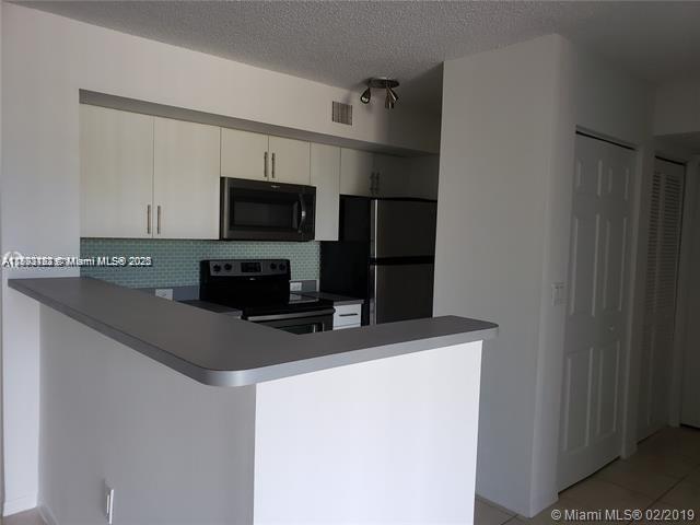 Building Photo - 777 SW 111th Way