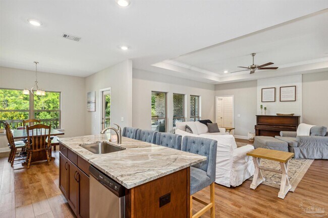 Building Photo - 400 Broadleaf Cir