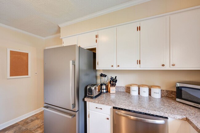 Building Photo - 2508 Canal Dr NW