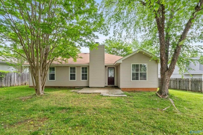 Building Photo - 113 Fernwood Cir