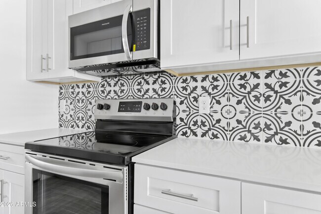 Building Photo - 35 W Medlock Dr