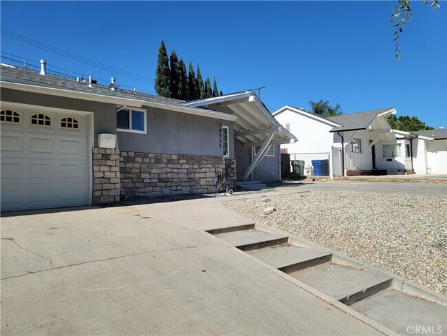 Building Photo - 14935 Nora Pl