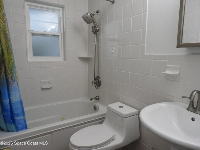 Building Photo - 1220 Snowbird Ave NW