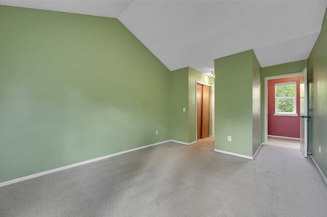 Building Photo - $2,800 - 3 Bed,  2.5 Bath Townhome in Arva...
