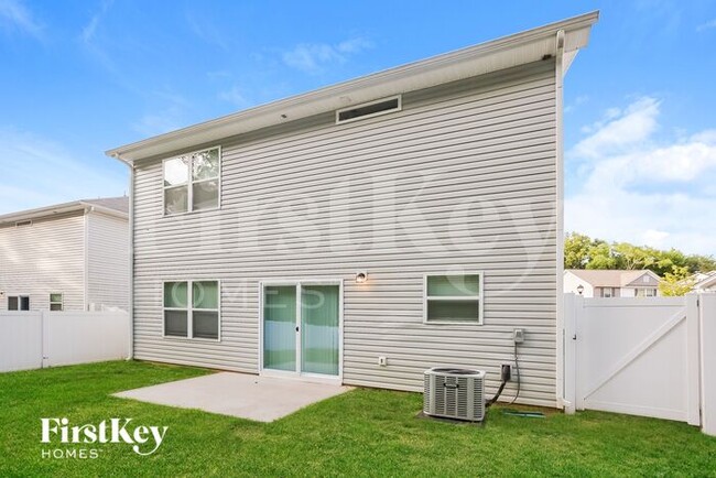 Building Photo - 9632 Hamel St