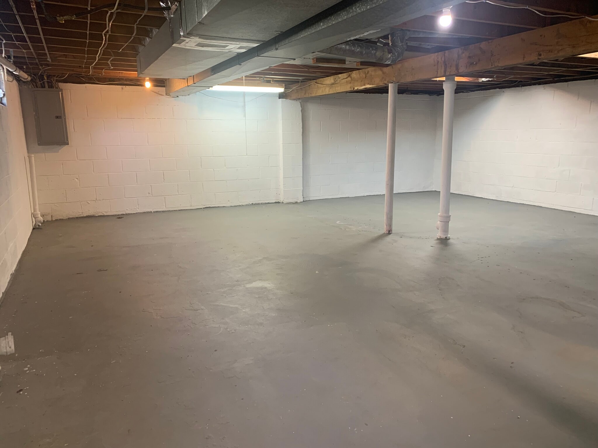 Full Basement for storage and play area - 150 S Lecato Ave