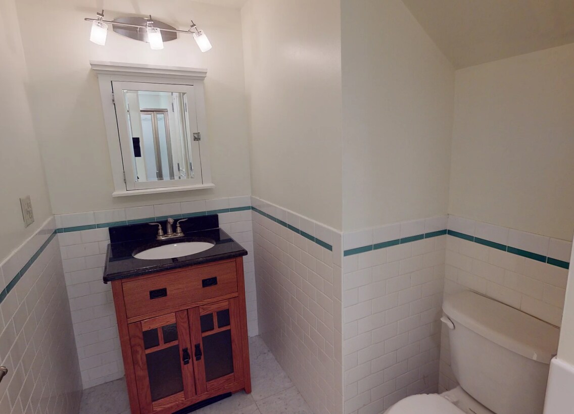 Building Photo - 197 Commonwealth Ave