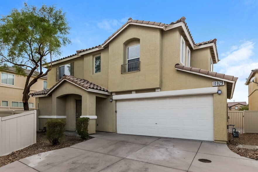 Primary Photo - 11929 Fairfax Ridge St