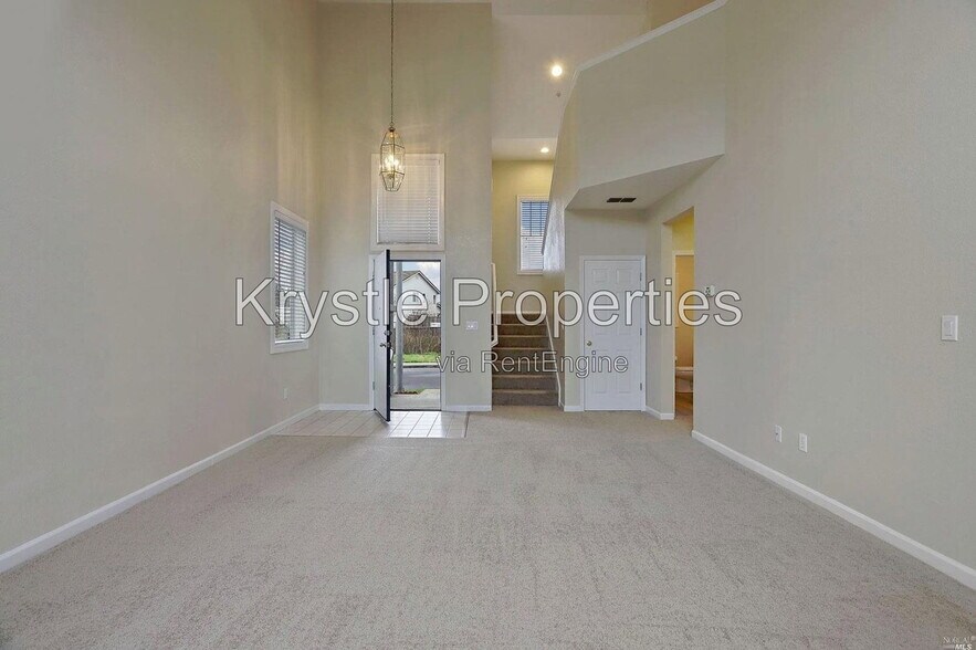 Building Photo - 700 Westpark