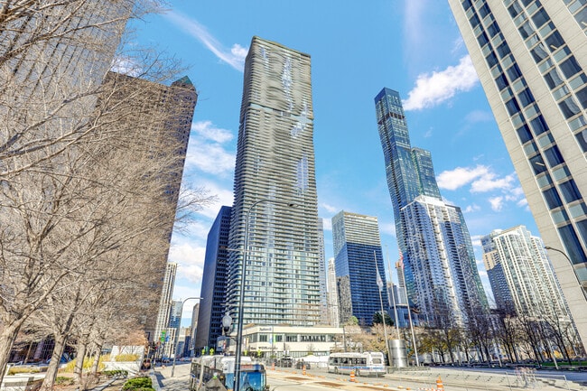 Building Photo - 225 N Columbus Dr