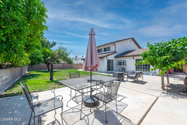 Building Photo - 5848 Lake Lindero Dr