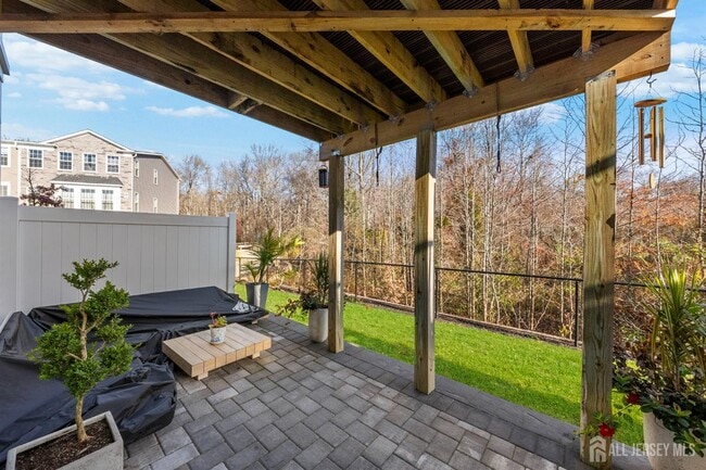 Building Photo - 1901 Swales Ct