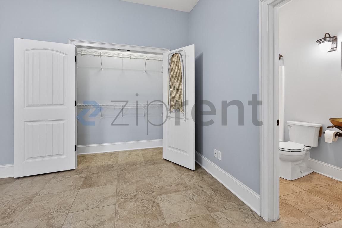 Building Photo - 5029 Ardenwoods Dr