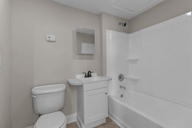 Building Photo - 610 Wondertown Dr