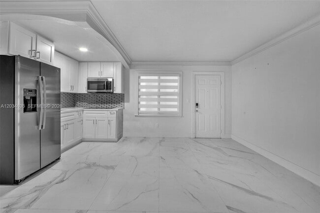 Building Photo - 3245 Virginia St