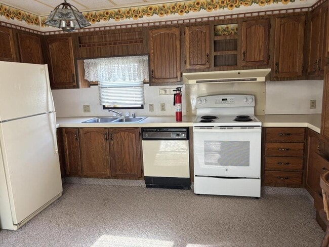 Building Photo - 2467 108th Ave