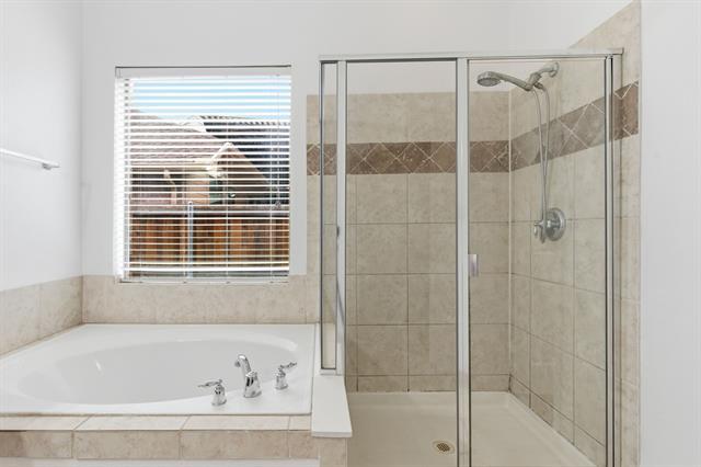 Building Photo - 2930 Coteau Way