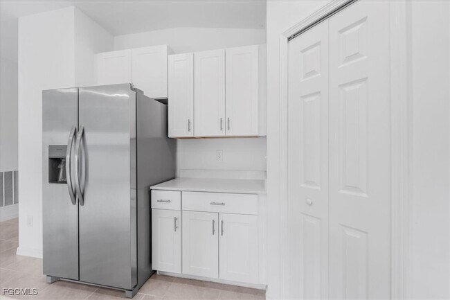 Building Photo - 4138 E Gator Cir