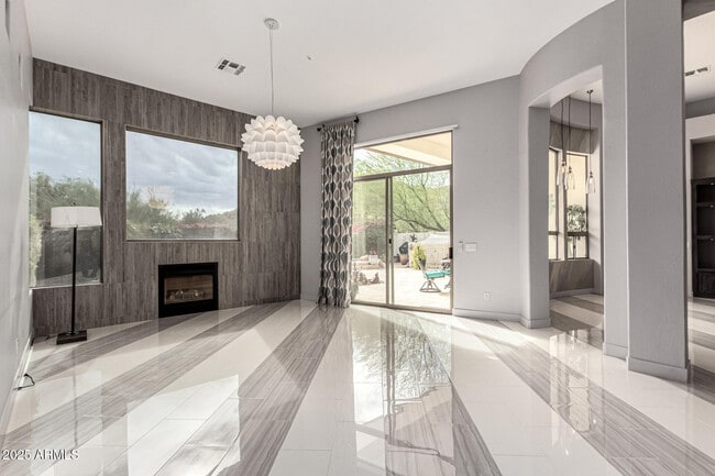 Building Photo - 15211 E Staghorn Dr