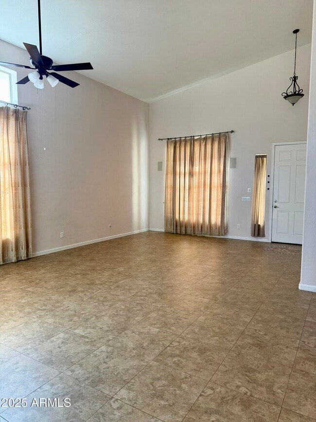 Building Photo - 2216 W Blaylock Dr