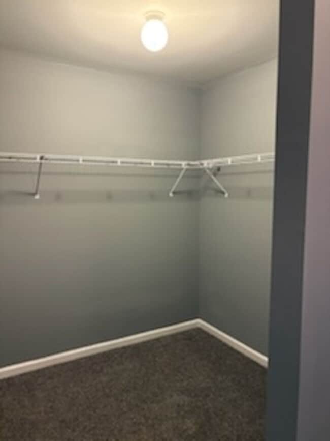 Building Photo - 6263 Shell Dr SW