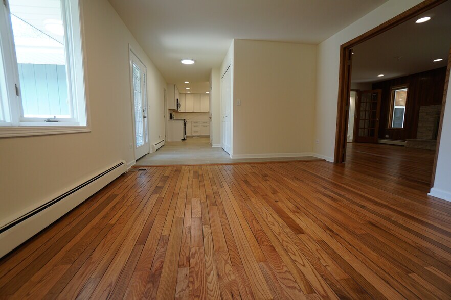 Building Photo - 28W383 Behrs Circle Dr S