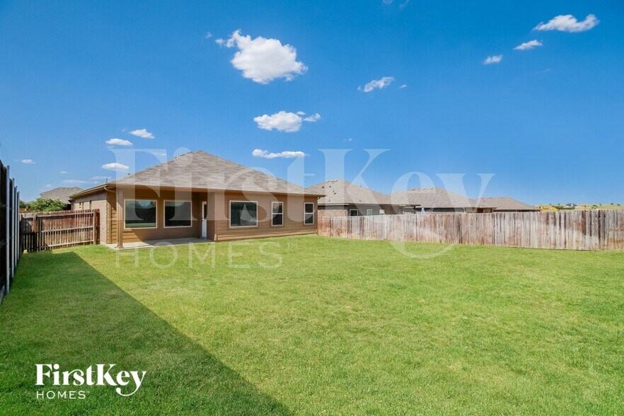 Building Photo - 5134 Mountain View Dr