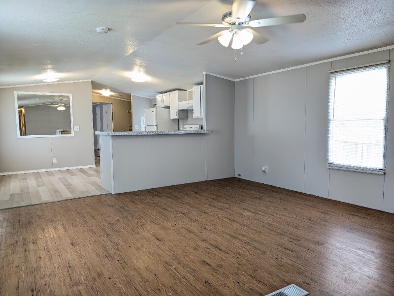 Building Photo - 13314 Pecan Tree Dr