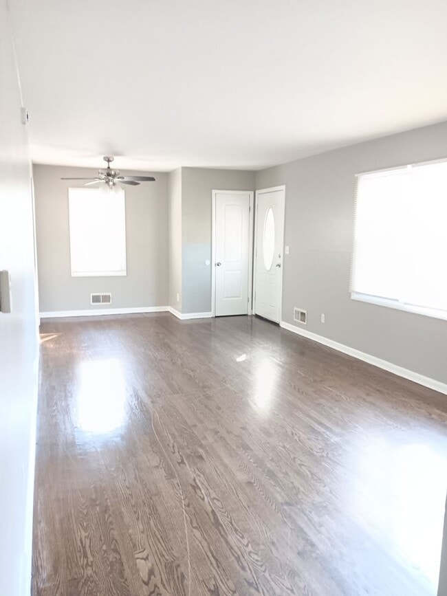 Building Photo - Spacious 3-Bedroom Home in Hammond