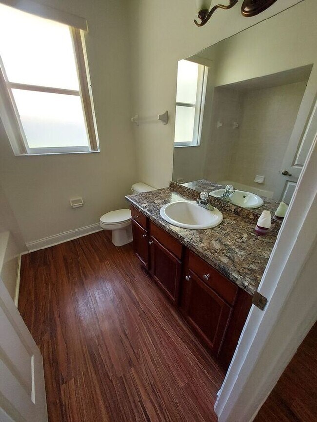 Building Photo - Beautiful 3/2/2 on 1/3 of an acre