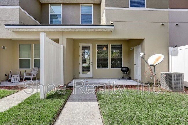 Building Photo - 4220 Plantation Oaks Blvd