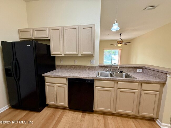 Building Photo - 6106 Maggies Cir