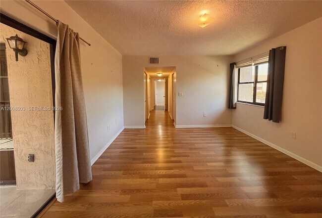 Building Photo - 511 Ives Dairy Rd