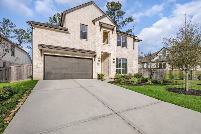 Building Photo - 215 Flower Moon Ct