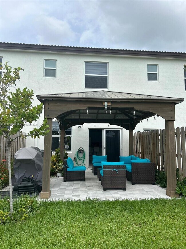 Building Photo - 12366 NW 23rd Ct