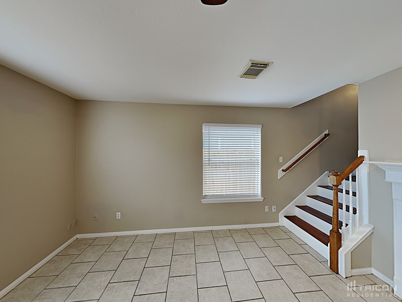 Building Photo - 7719 Trophy Pl Dr