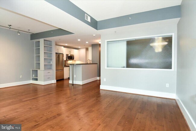 Building Photo - 2100 11th St NW