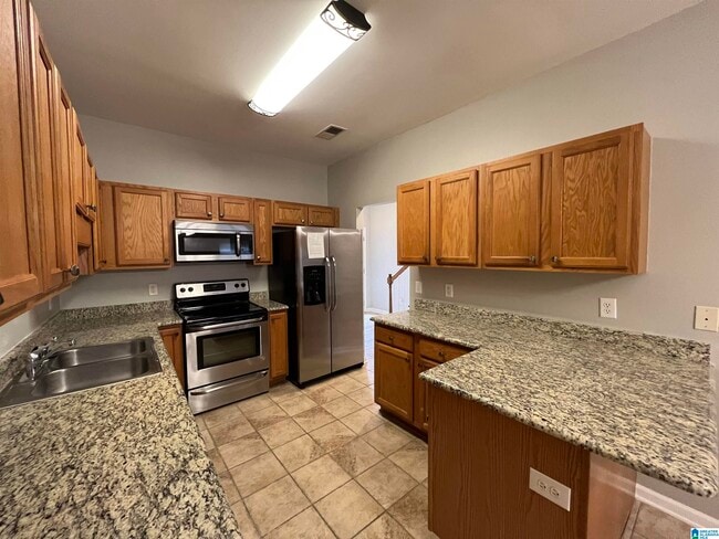 Building Photo - 1648 Savannah Park Ln