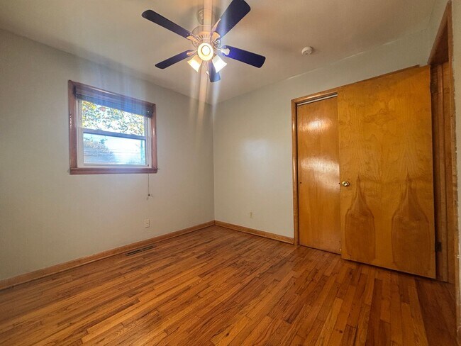 Building Photo - Come see this 4 Bedroom 2 Bathroom House!