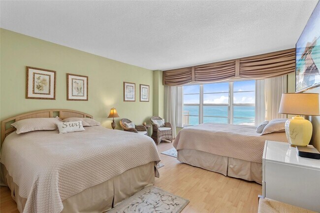 Building Photo - 3850 Galt Ocean Dr