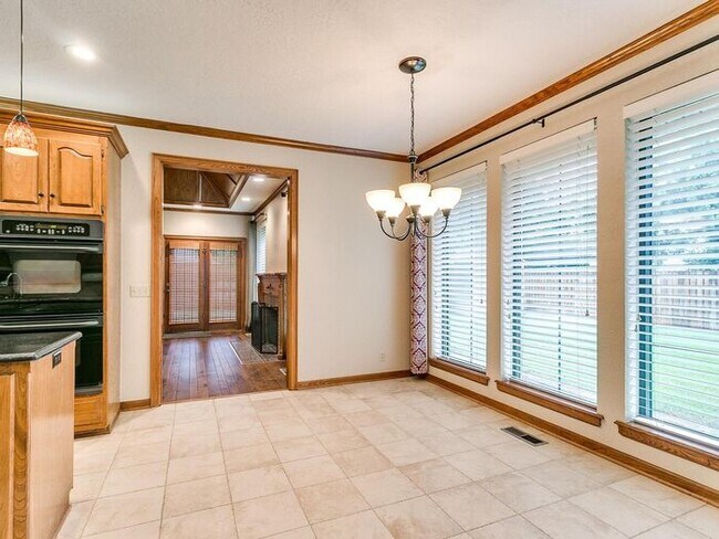 Building Photo - *Rare Find* Stunning Brookhaven 4 Bed 2.5 ...