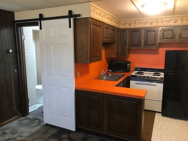 Kitchen - 250 Garfield Ave