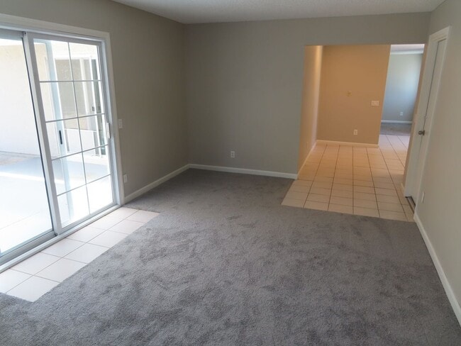 Building Photo - Four Bedroom Home in Oceanside