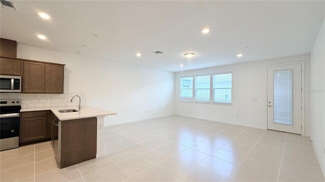 Building Photo - 4557 ORCHARD VIEW Aly